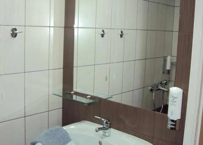 Aitheron Air Park Hotel